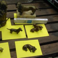 Dackel Teckel Bronze Figuren Sammlung Schreibtisch Vitrine abzugeben Sammler Skulptur Deko Rarität
